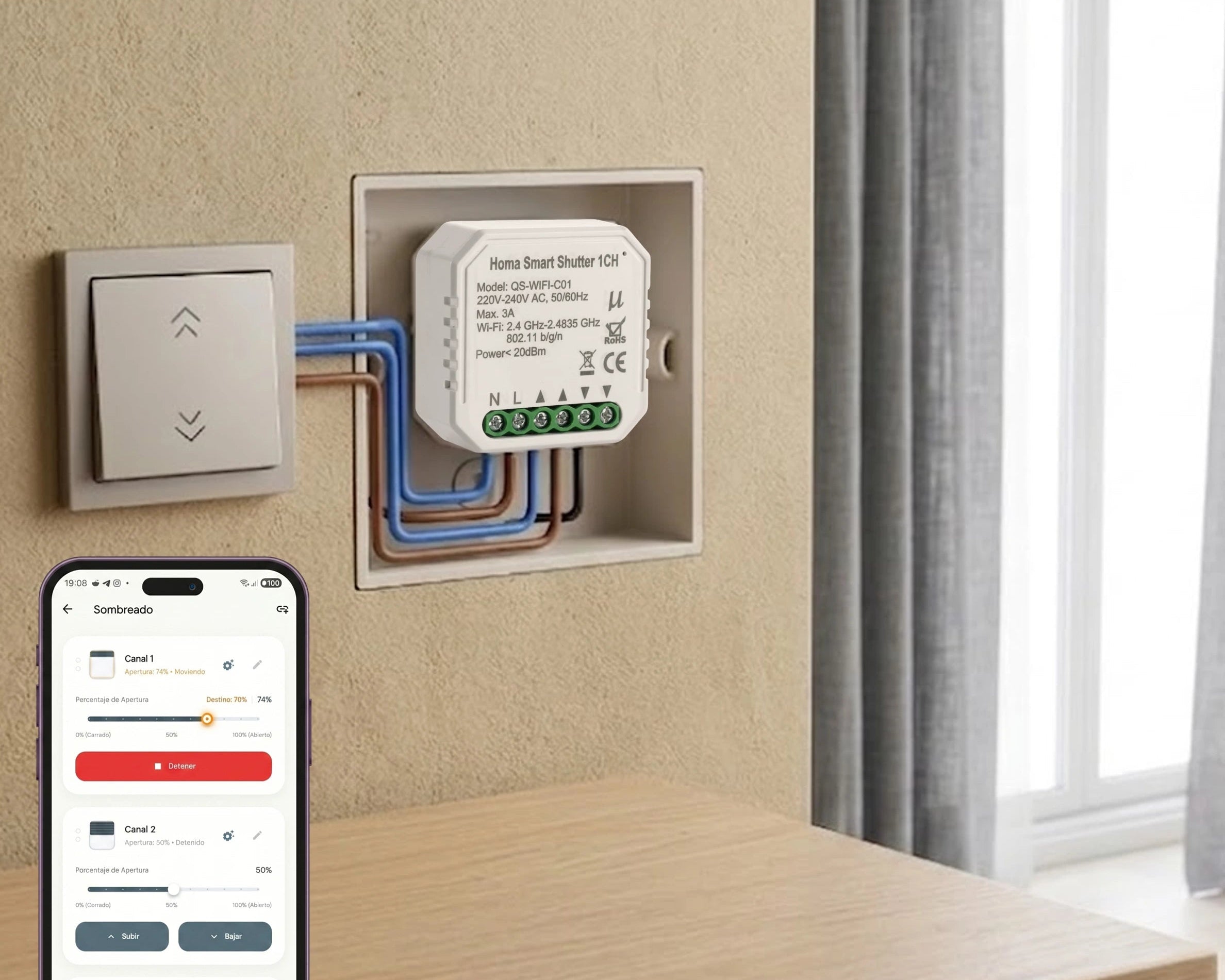 módulo de control de persiana instalado en caja de mecanismo junto a interruptor 